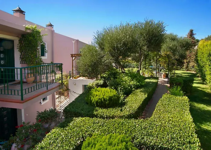 Lucia Simona * Mousata