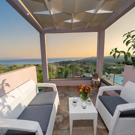 Lucia Simona Lejlighed Mousata